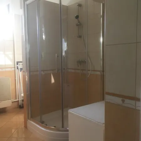 Piroska Vendeghaz Apartment Nyiregyhaza