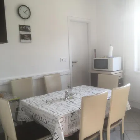 Apartment Piroska Vendeghaz *