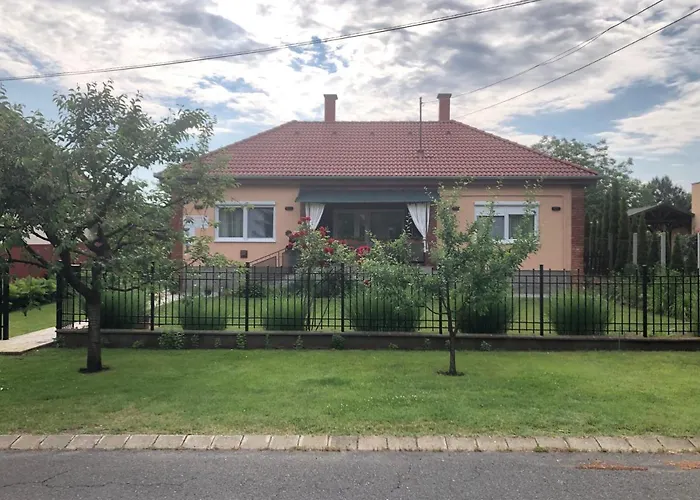 Piroska Appartement *